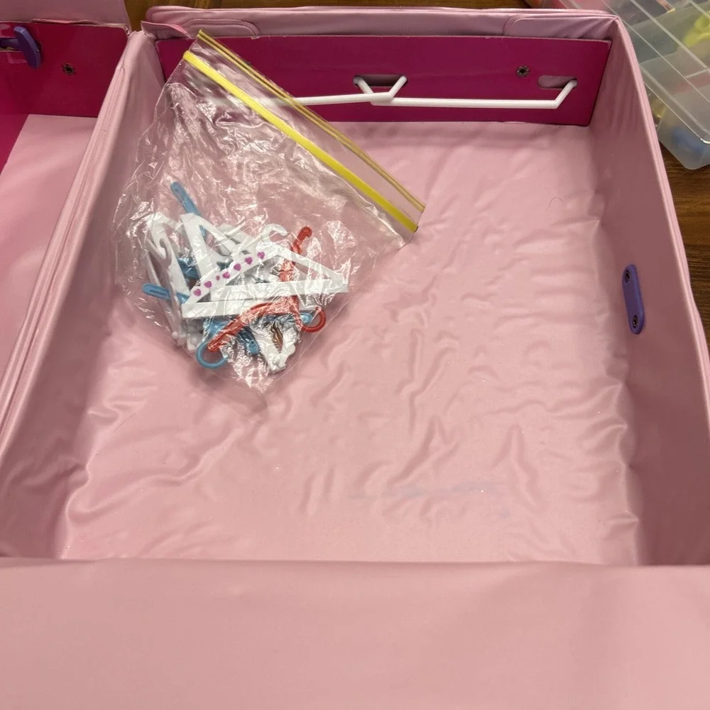 Barbie Large Pink Fashion Doll Carrying Case‎ or Trunk Nice Shape Vintage Soft